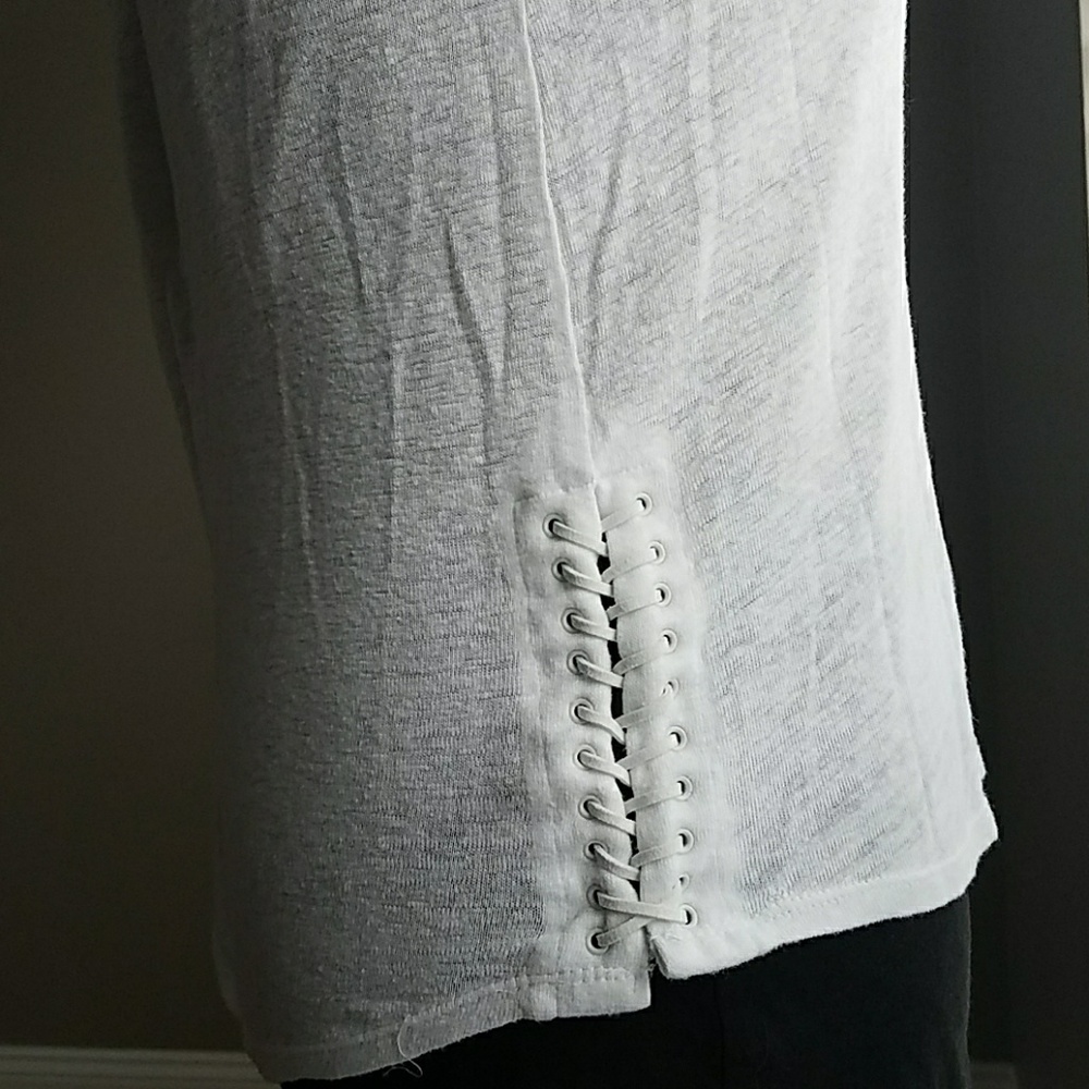 Top - Picture 2 of 5